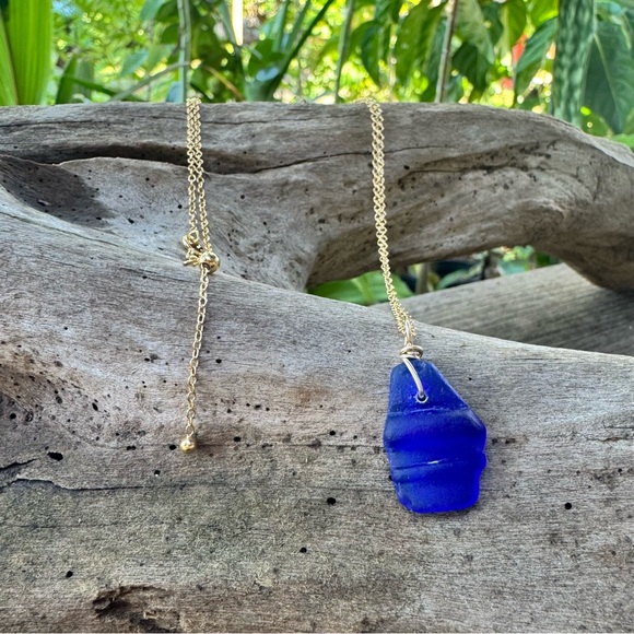 Handmade 14 k Gold with cobalt blue sea glass Pendant Necklace - Picture 1 of 5